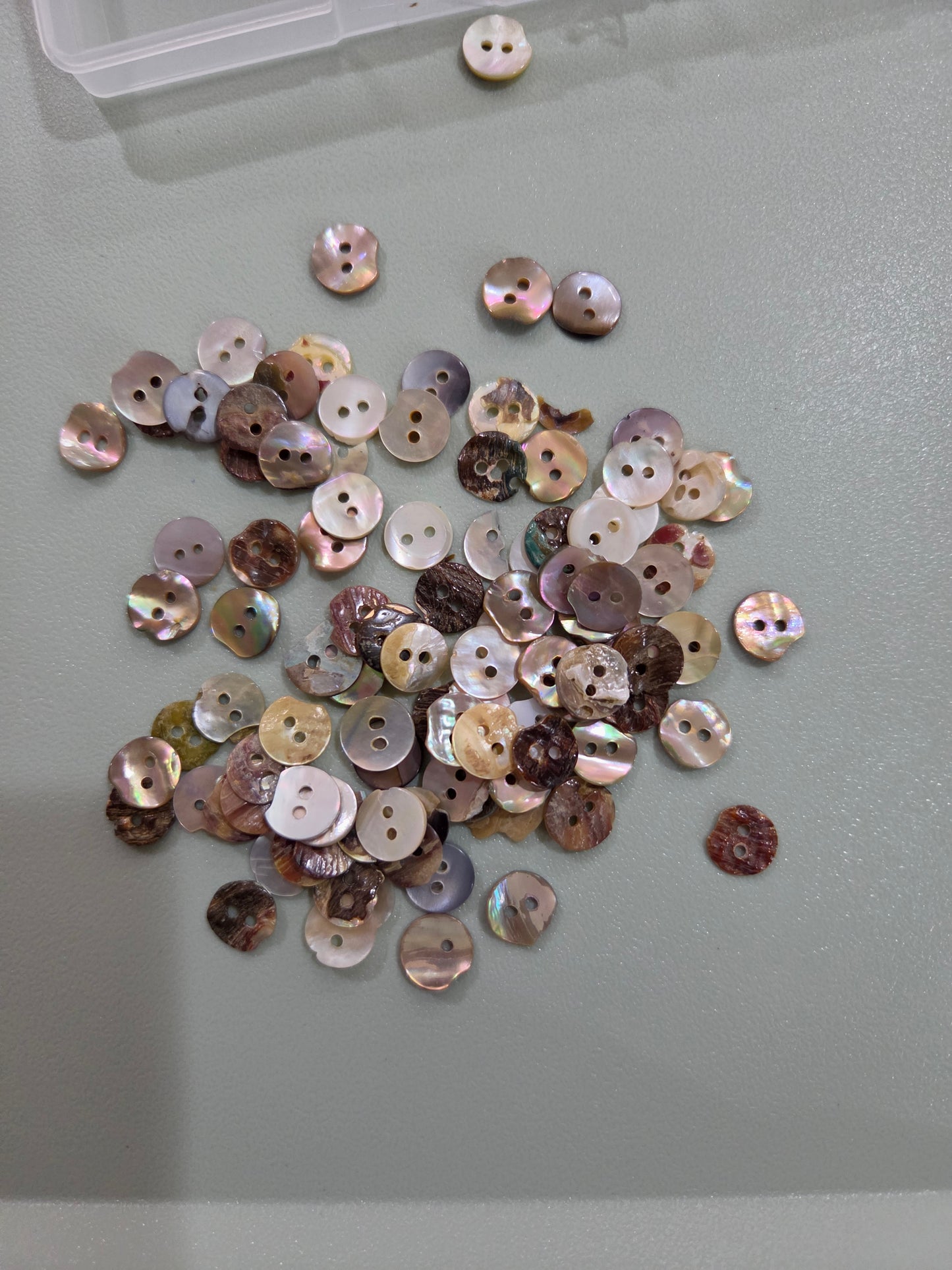 10mm MOP Button